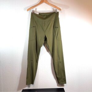 NWT Eddie Bauer Motion Women's Olive Green Cargo Leggings L